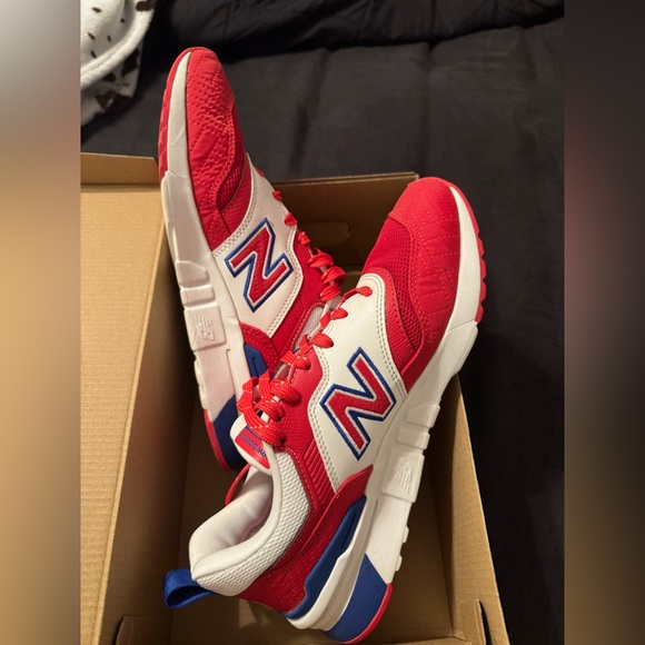 New Balance - EUC men’s 8/women's 9.5 - Picture 4 of 6